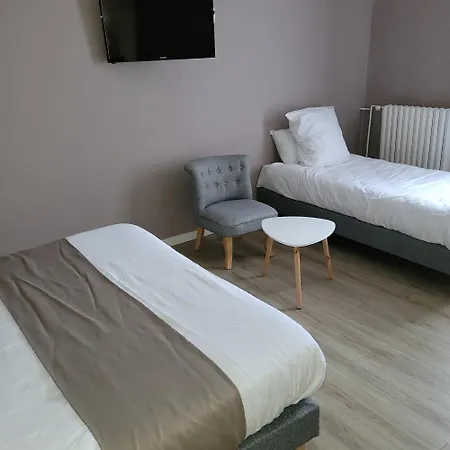 Hotel Logis Des Voyageurs 4*