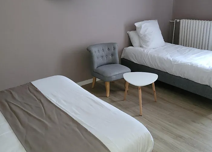 호텔 Logis Des Voyageurs 3*